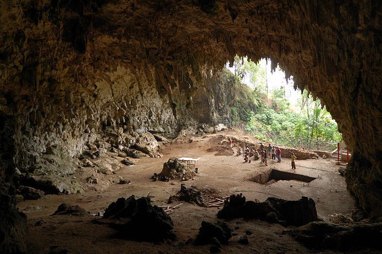 Экскурсия в пещеру Табон